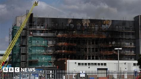 Dagenham fire: Urgent action needed on cladding, adviser says.